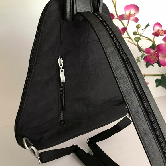 NWT BAGGALLINI METRO BACKPACK SLING BAG - Picture 15 of 15